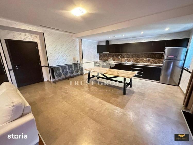 Apartament cu 3 camere decomandat, mobilat în Primăverii
