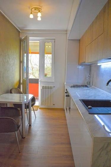 Apartament cu 2 camere decomandat, mobilat în Lidia