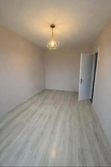 Apartament cu 2 camere decomandat, mobilat în Calea București