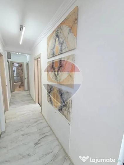 Apartament cu 3 camere decomandat în Spitalul Județean