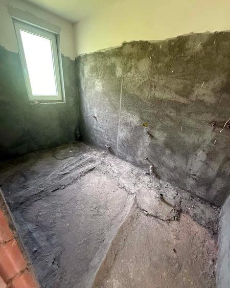 Casă cu 4 camere cu Teren 546 Mp în Satu Nou de Jos