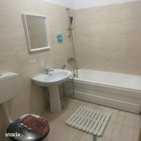 Apartament cu 3 camere decomandat în Rahova