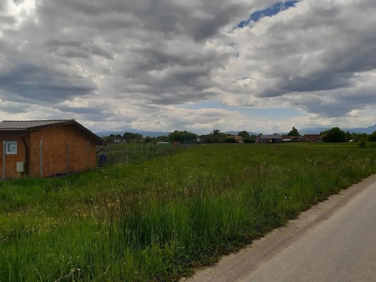 Teren de 2325 mp, în Prejmer