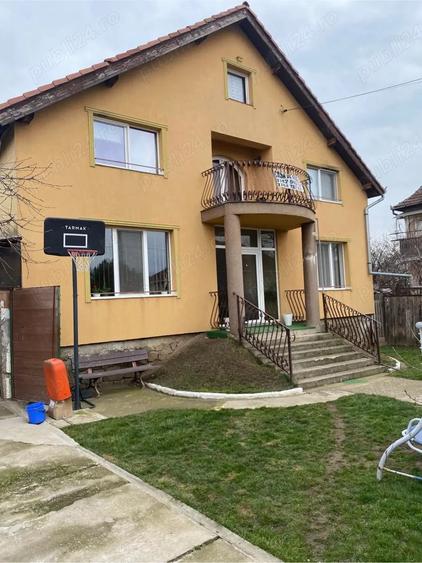 Casă cu Teren 300 Mp în Ultracentral