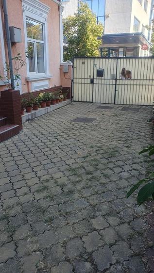 Casă individuală cu 3 camere cu Canalizare în Iancului