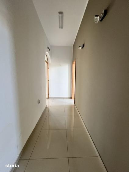 Spațiu comercial, de 230 mp, în Gruia