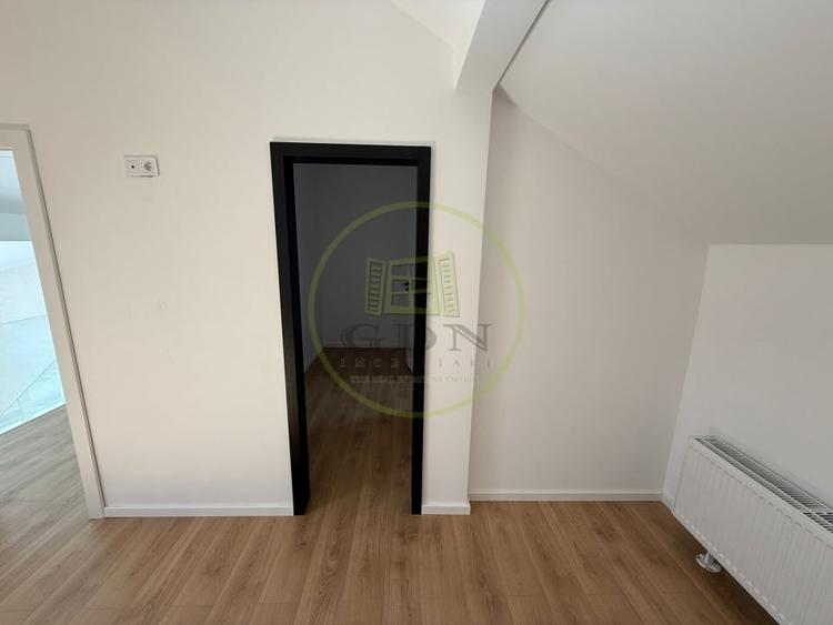 Penthouse cu 3 camere decomandat în Exterior Vest