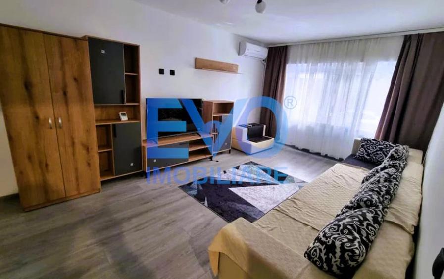 Apartament cu 2 camere decomandat în Nicolina