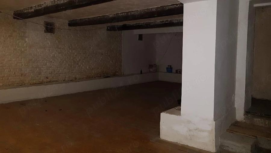 Spațiu comercial, de 170 mp, în Central