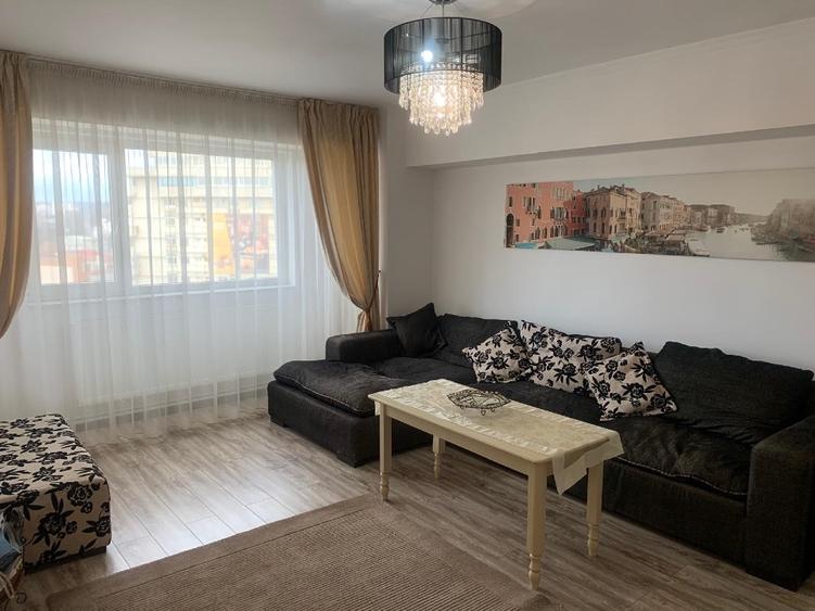 Apartament cu 3 camere decomandat, mobilat în Ultracentral