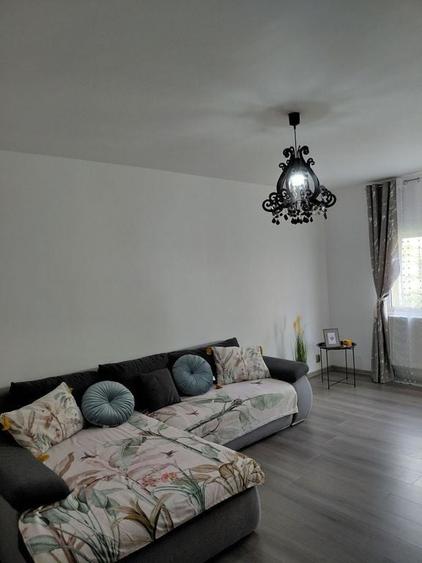 Apartament cu 2 camere decomandat în Mazepa 2