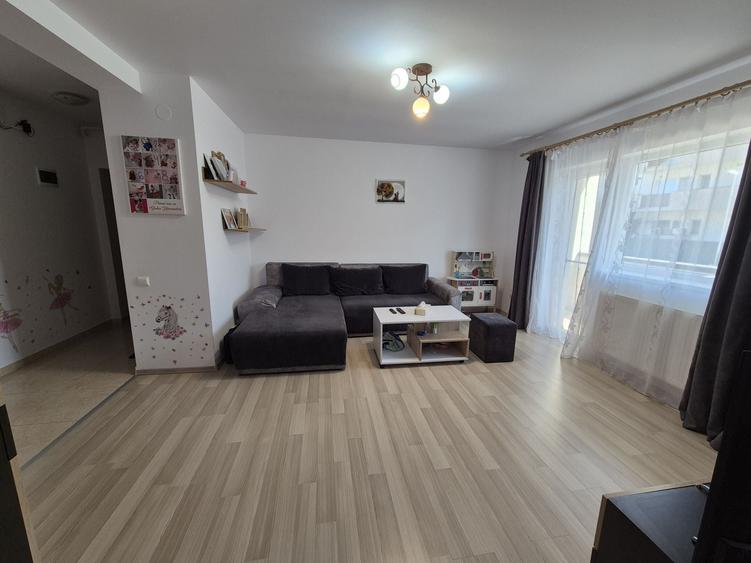 Apartament cu 2 camere semidecomandat în Șelimbăr