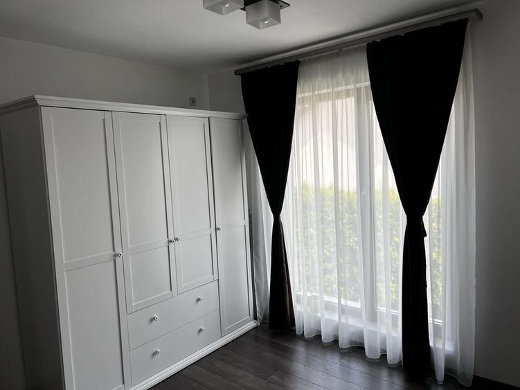 Casă cu 4 camere în Ștefănești