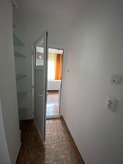 Garsonieră decomandată în Găvana