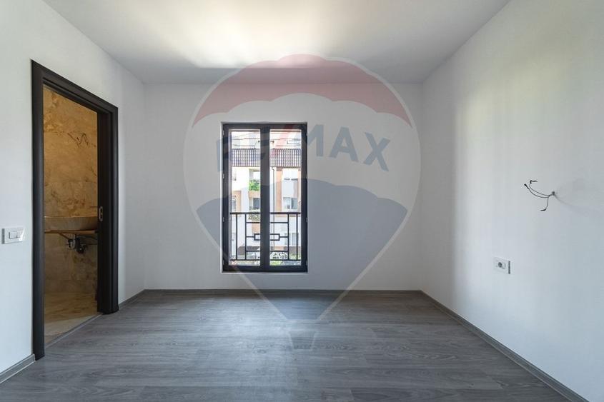 COMISION 0% | CLADIRE DE INCHIRIAT| PARCARE PROPRIE| TRACTORUL - 5