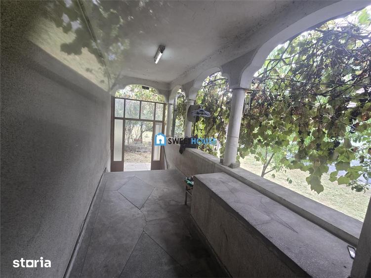 Casă cu 3 camere cu Teren 1100 Mp în Mândra