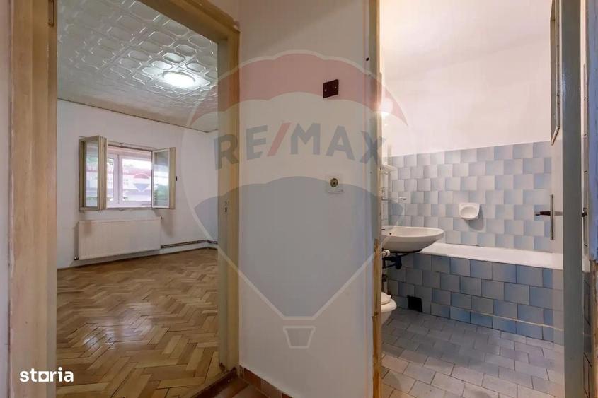 Apartament cu 3 camere de vanzare in zona apreciata - 3