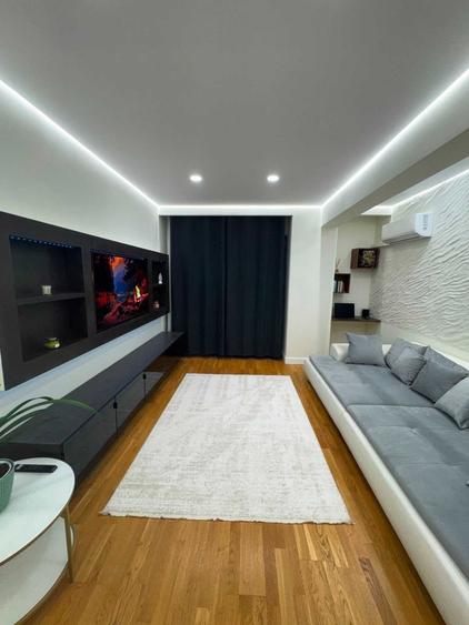 Apartament cu 2 camere decomandat în Sud