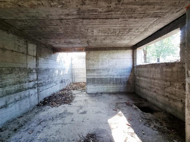 Casă cu 3 camere cu Teren 500 Mp în Central