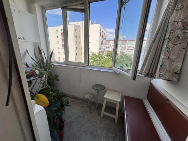 Apartament cu 2 camere în Alexandru Obregia