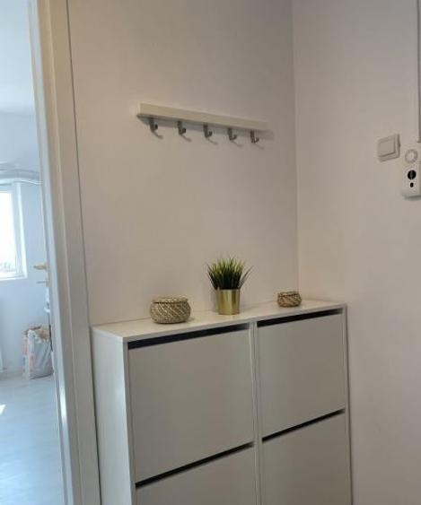Apartament cu 2 camere decomandat, mobilat în 13 Septembrie