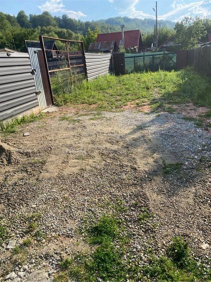 Teren de 1330 mp, în Central