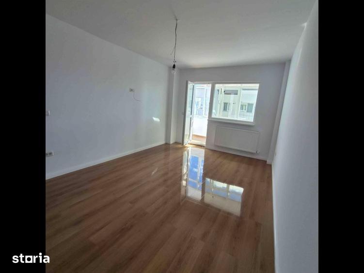 Apartament cu 3 camere decomandat în Mioriței