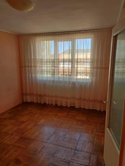 Apartament cu 2 camere decomandat în Dărmănești