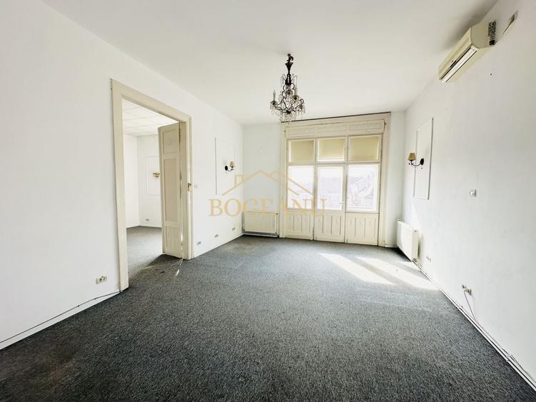 Apartament cu 2 camere semidecomandat în Ultracentral