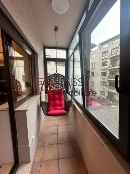Apartament cu 3 camere semidecomandat în Arcul de Triumf