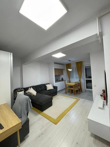 Apartament cu 2 camere semidecomandat în Central