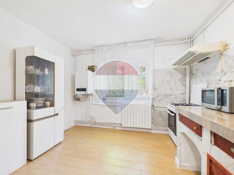 Apartament cu 2 camere decomandat, mobilat în 13 Septembrie