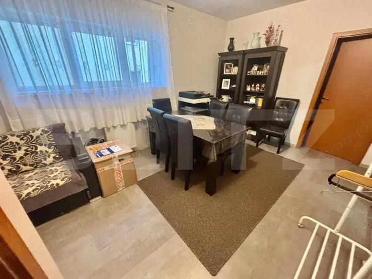 Apartament cu 3 camere decomandat, mobilat în Andrei Mureșanu