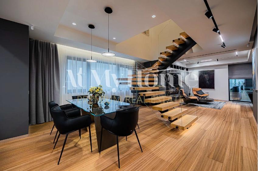 Penthouse cu 4 camere decomandat, mobilat în Primăverii