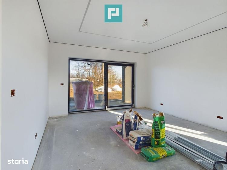 Casă cu 4 camere cu Teren 320 Mp în Podgoria