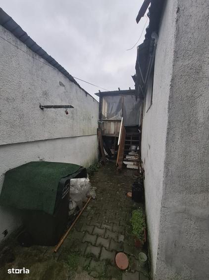 Casă cu 1 camere cu Teren 50 Mp în Podu Roș