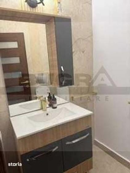 Casă cu 5 camere cu Teren 485 Mp în Central