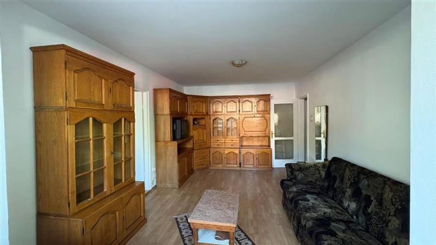 Apartament cu 2 camere nedecomandat în Centrul Civic