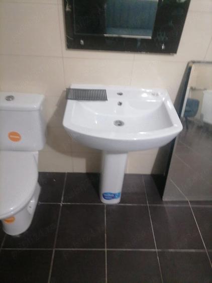 Vand inchiriez schimb apartament 76 mp, pretabil ca si sediu de firma - 1