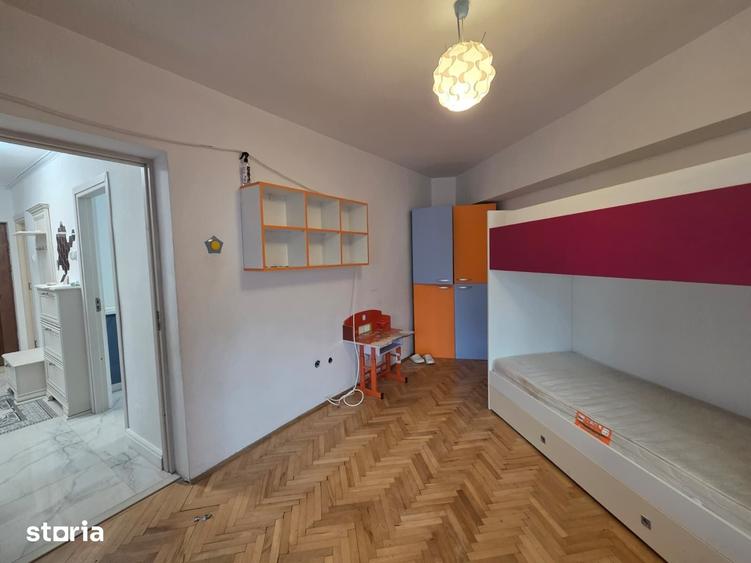 Apartament de vanzare, 3 camere, decomandat, 88 mp, Dacia - 3