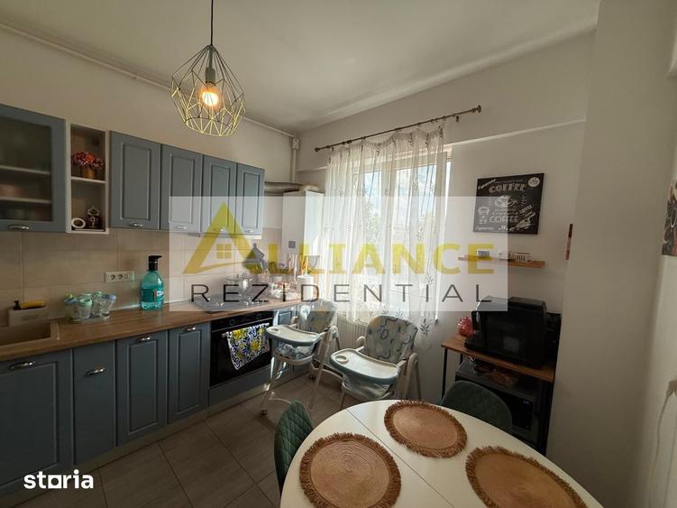 Apartament cu 2 camere decomandat în 1 Mai