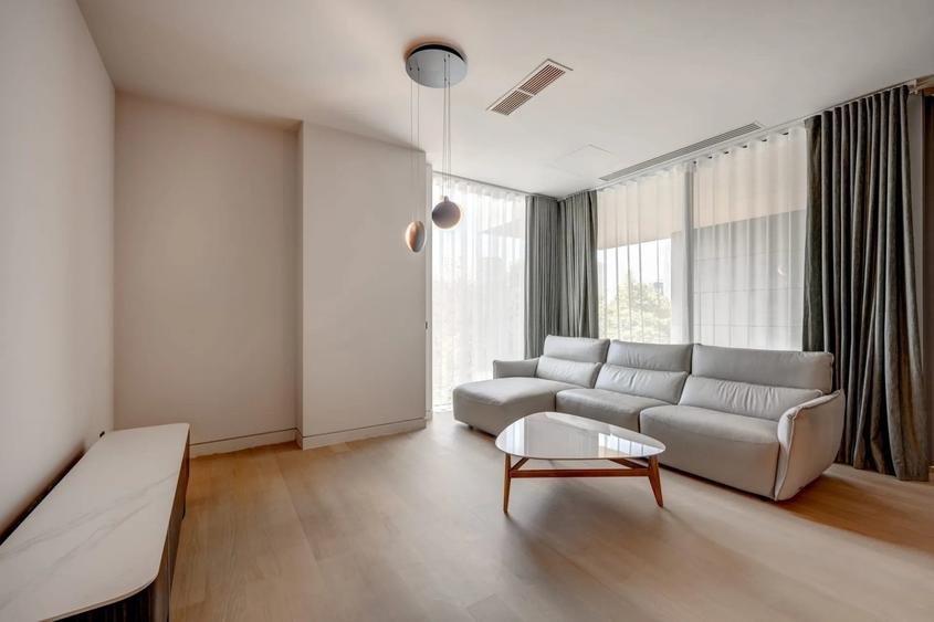 Apartament cu 3 camere decomandat în Floreasca