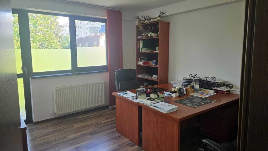 Spațiu comercial, de 85 mp, în 1 Mai