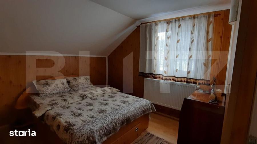 Casă cu 5 camere cu Teren 250 Mp în Șugag