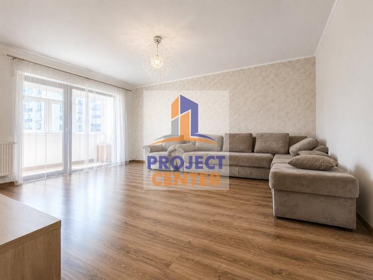 Apartament cu 3 camere decomandat, mobilat în Ultracentral