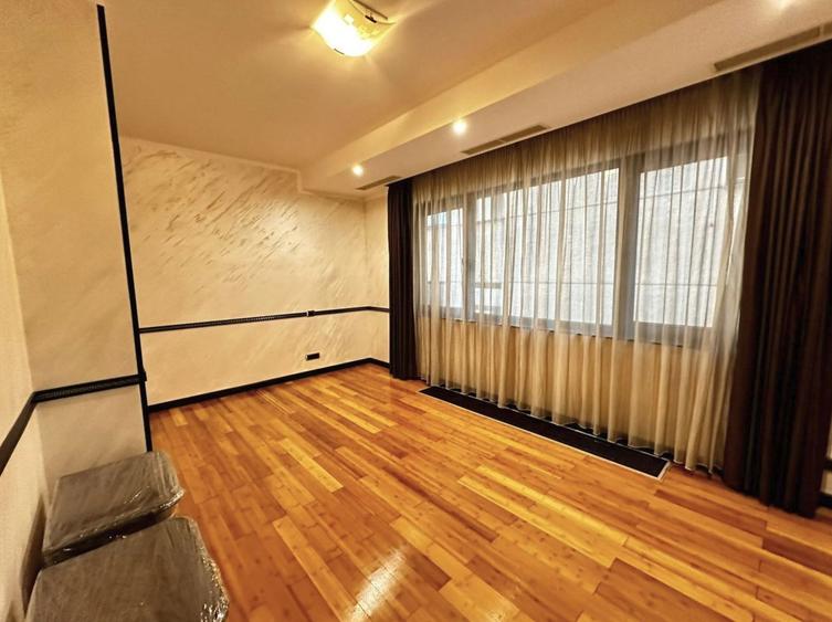 Apartament cu 3 camere decomandat, mobilat în Primăverii