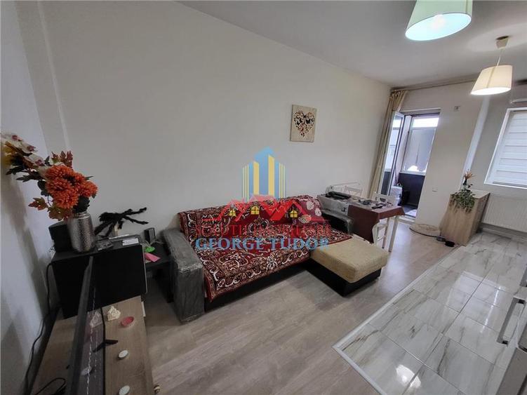 Apartament cu 2 camere semidecomandat, mobilat în Militari
