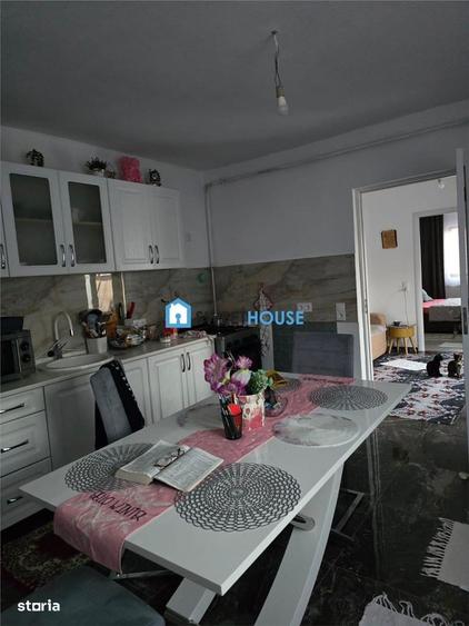 Casă cu 2 camere cu Teren 300 Mp în Central