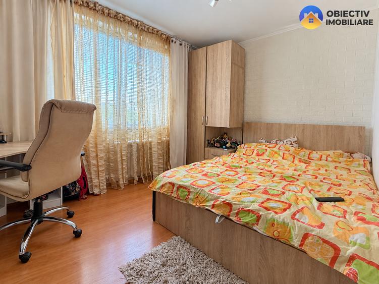 Apartament cu 4 camere decomandat în Precista