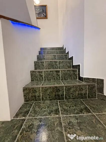 Casă cu 7 camere cu Teren 411 Mp în Dâmbovița
